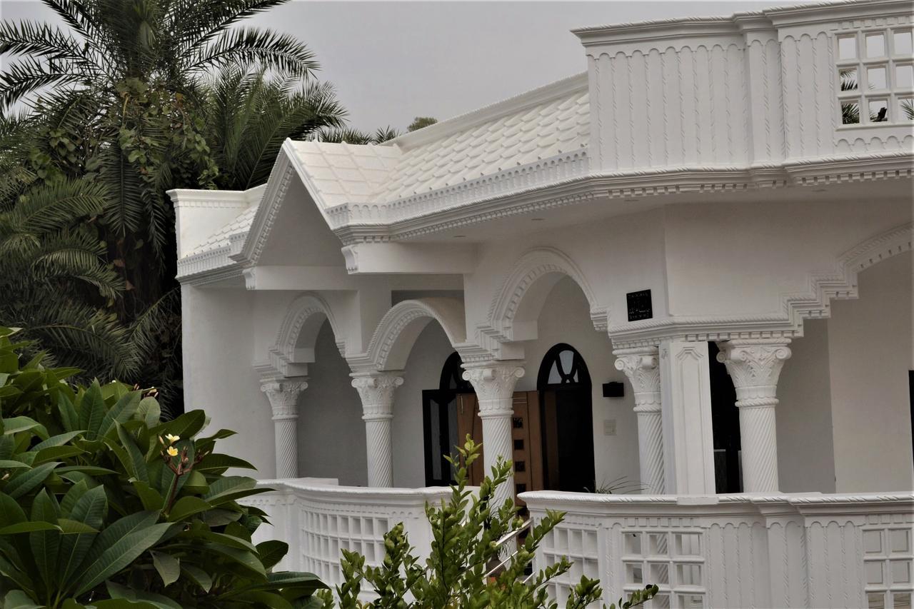 Taj Square A Luxurious Family Homestay Агра Экстерьер фото