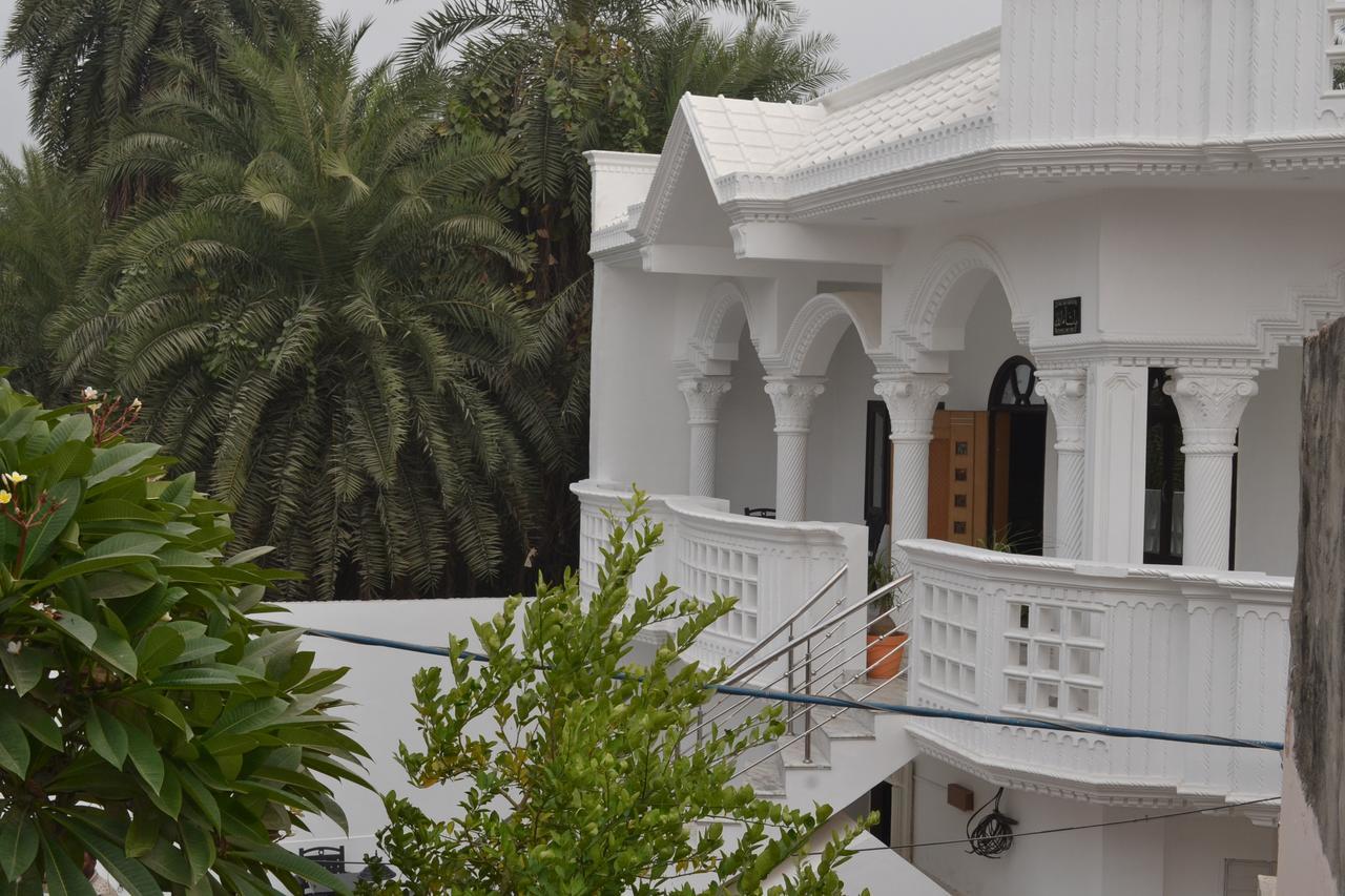 Taj Square A Luxurious Family Homestay Агра Экстерьер фото